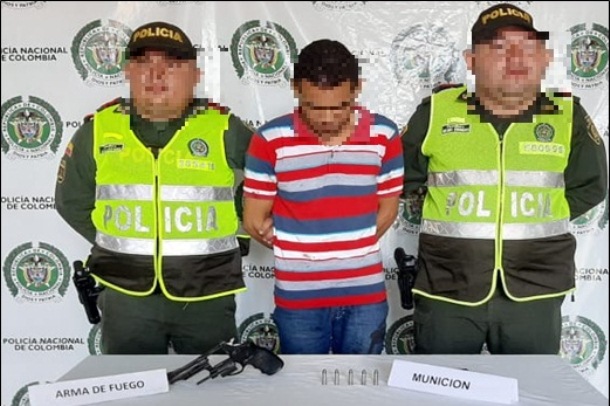 Capturamos-a-un-cuidadano-armado-y-asaltando