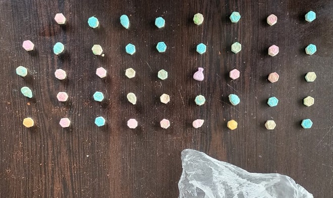 En flagrancia fue capturado un hombre de 30 años con droga sintética