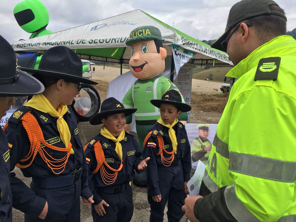  carabineritos-reviven-la-historia
