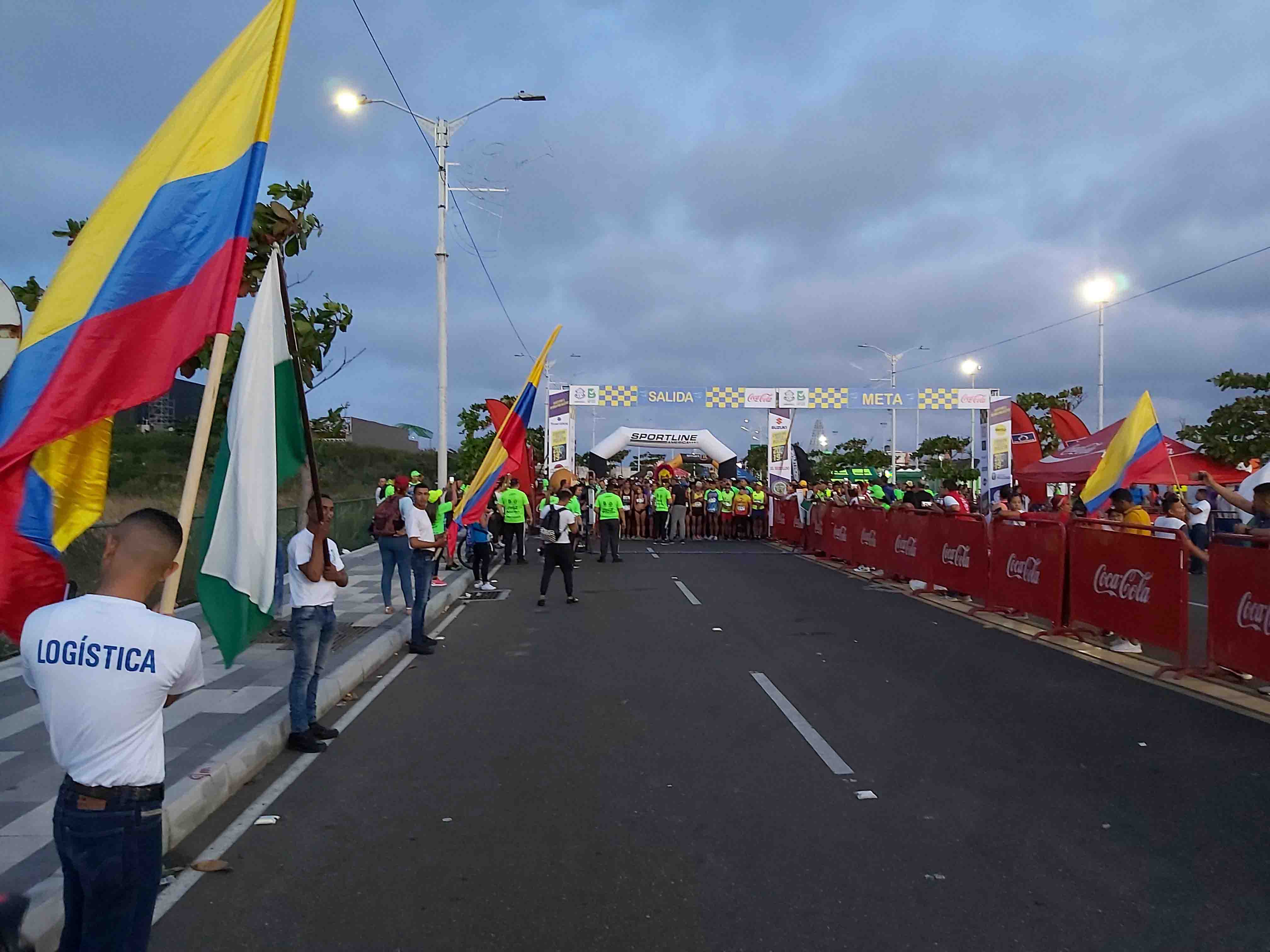 Carrera por la policía "un reto para ti, un honor para nosotros".