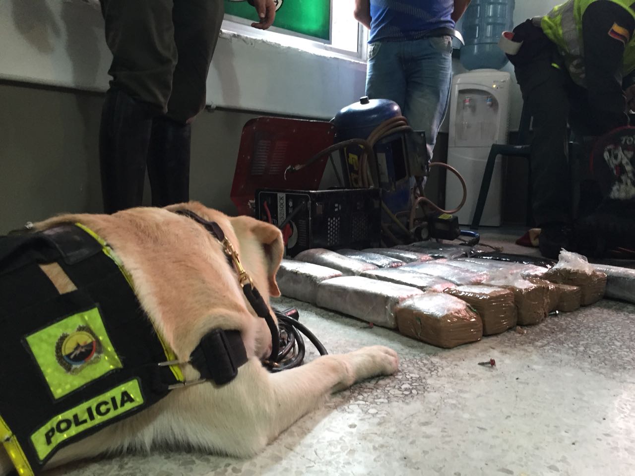 hombre_transportaba _marihuana _camuflada_en_compresor