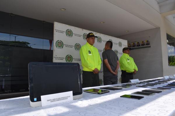 La Policía logró afectar una peligrosa red de receptación y manipulación de equipos terminales móviles