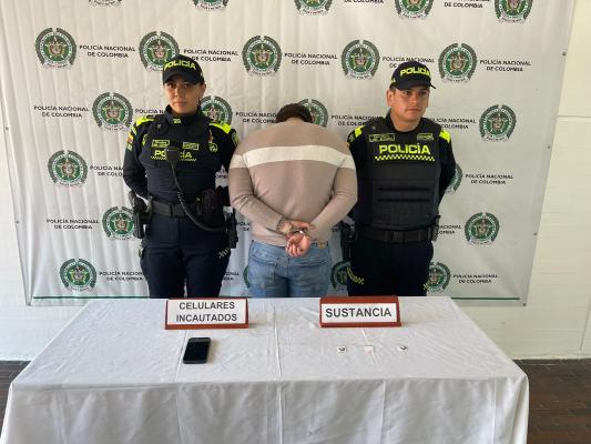 Capturado docente que al parecer inducía a sus estudiantes al consumo de estupefacientes