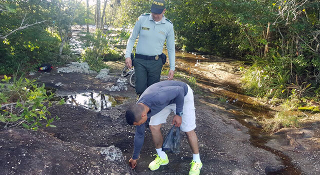 En La Macarena-la Policía Nacional-conmemoró el-‘Día Mundial del Medio Ambiente’