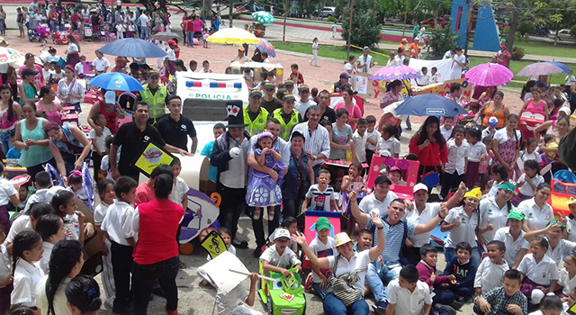 La Policía Nacional-celebró el mes de los niños-en 23 municipios del Meta