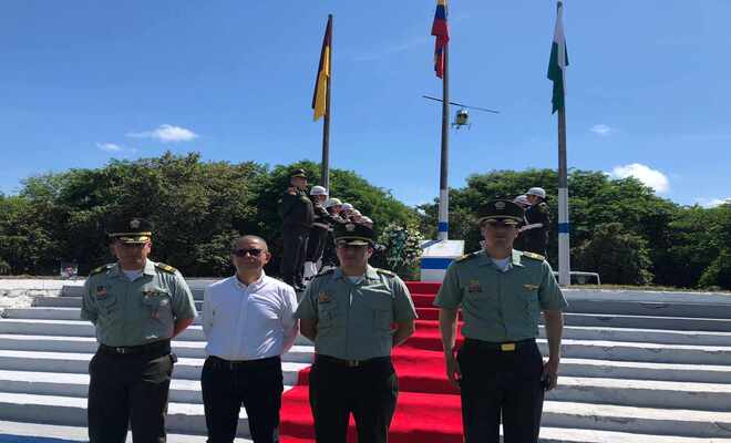 Policía Nacional conmemoró los 38 años de la tragedia de Armero y rindió honores a 33 uniformados fallecidos