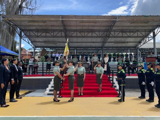 CEREMONIA Y ENTREGA DE BANDERIN