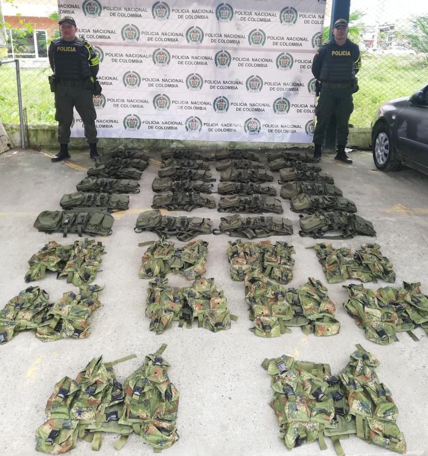 Los chalecos eran transportados de forma ilegal en un camión