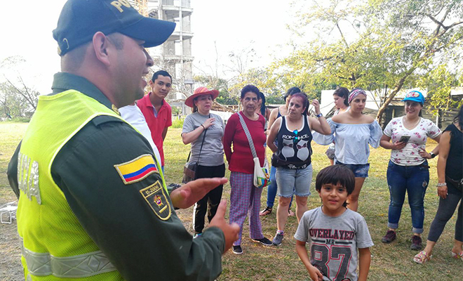 En-el Meta-la Policía Nacional-dicta-charlas-a-turistas-sobre-convivencia
