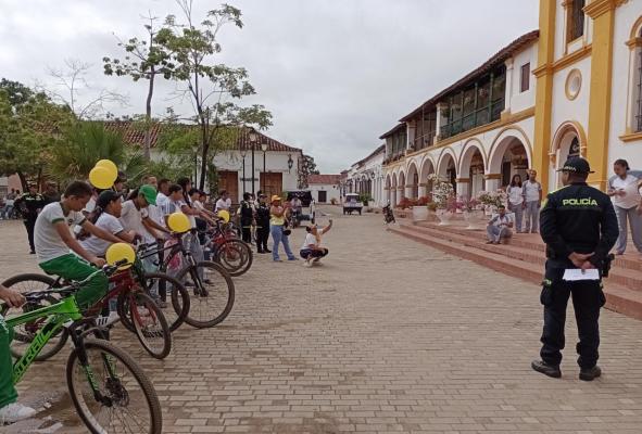 la Policía conmemoró el Día Mundial para la Prevención del Suicidio en Mompox
