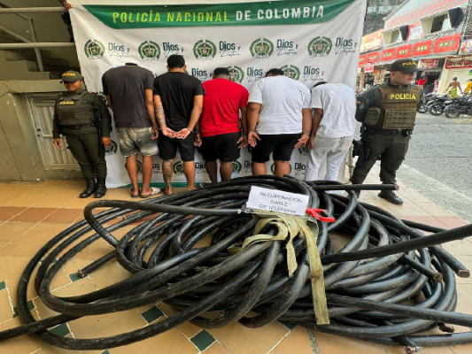 Cinco personas fueron capturadas cuando hurtaban cables de redes de servicios públicos