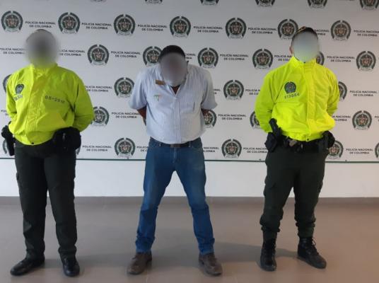 Capturado dos hombres de 26 y 50 años de edad por el delito de violencia intrafamiliar 