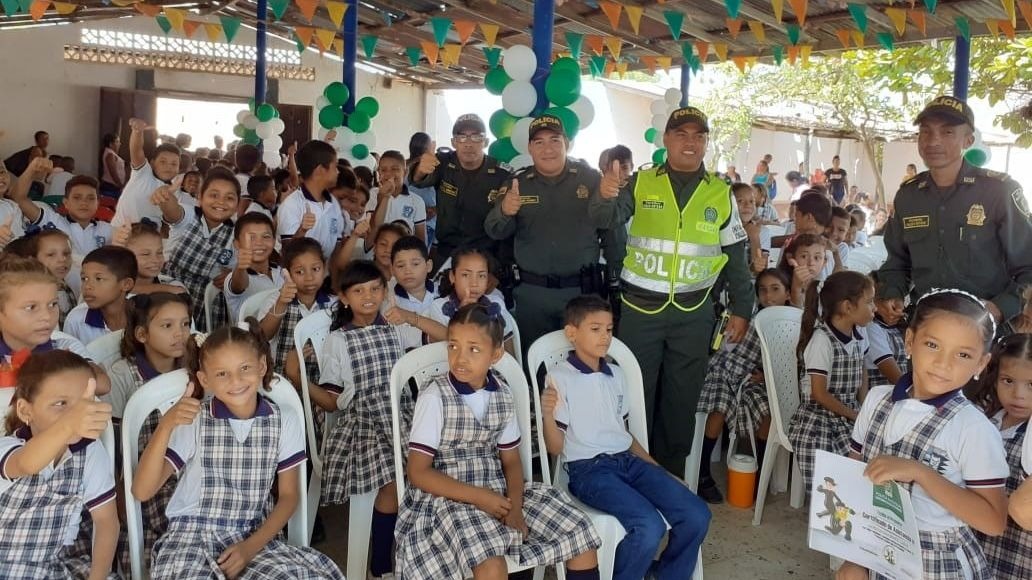 clausura-DARE-prevención de drogas-policia magdalena-remolino