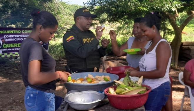 Sancocho comunitario reunió a líderes comunales y miembros de la comunidad