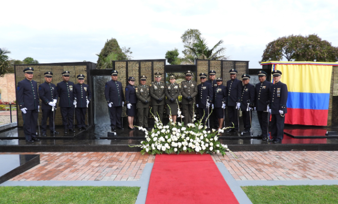 Ceremonia de ascenso mandos del nivel ejecutivo
