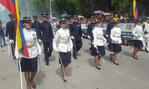 Más de 1.000 uniformados participaron del tradicional desfile de la fiesta patria