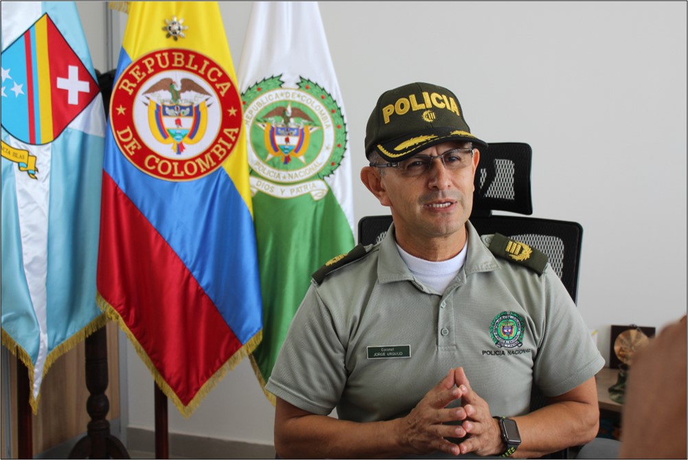 Conmemoramos el del día internacional de la mujer con completos dispositivo de seguridad