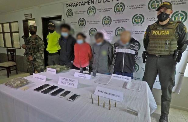 en la lucha frontal contra los grupos armados al margen de la ley
