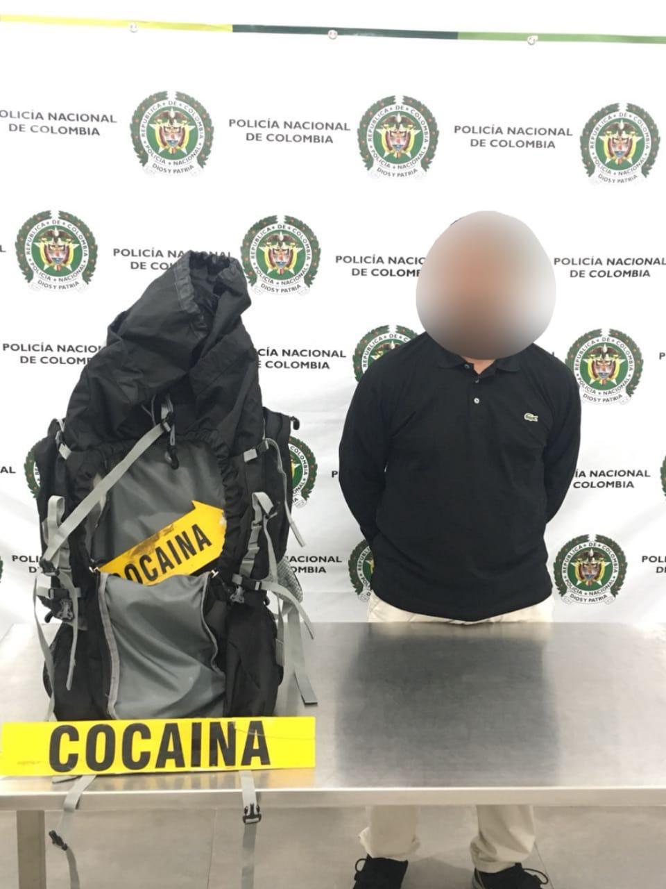 Capturamos-a-cuatro-personas-cuando- intentaban-llevar-cocaína-a-Madrid-España