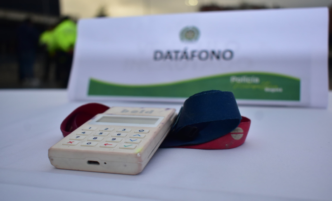 Portaban este datafono para utilizarlo después de poner en estado de indefensión a sus víctimas