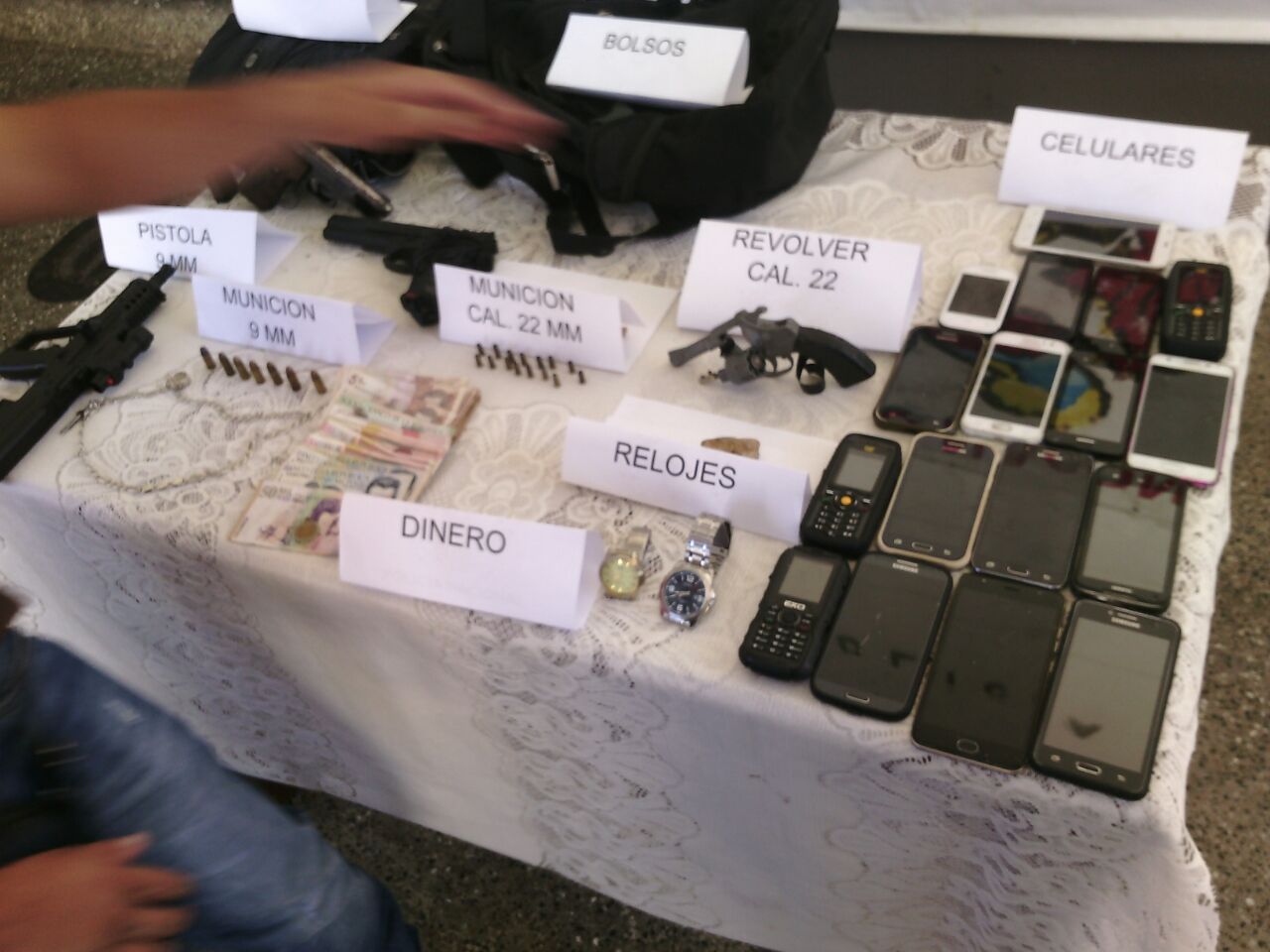 Cae-red-de-atracadores-en-vías-de-anorí-02