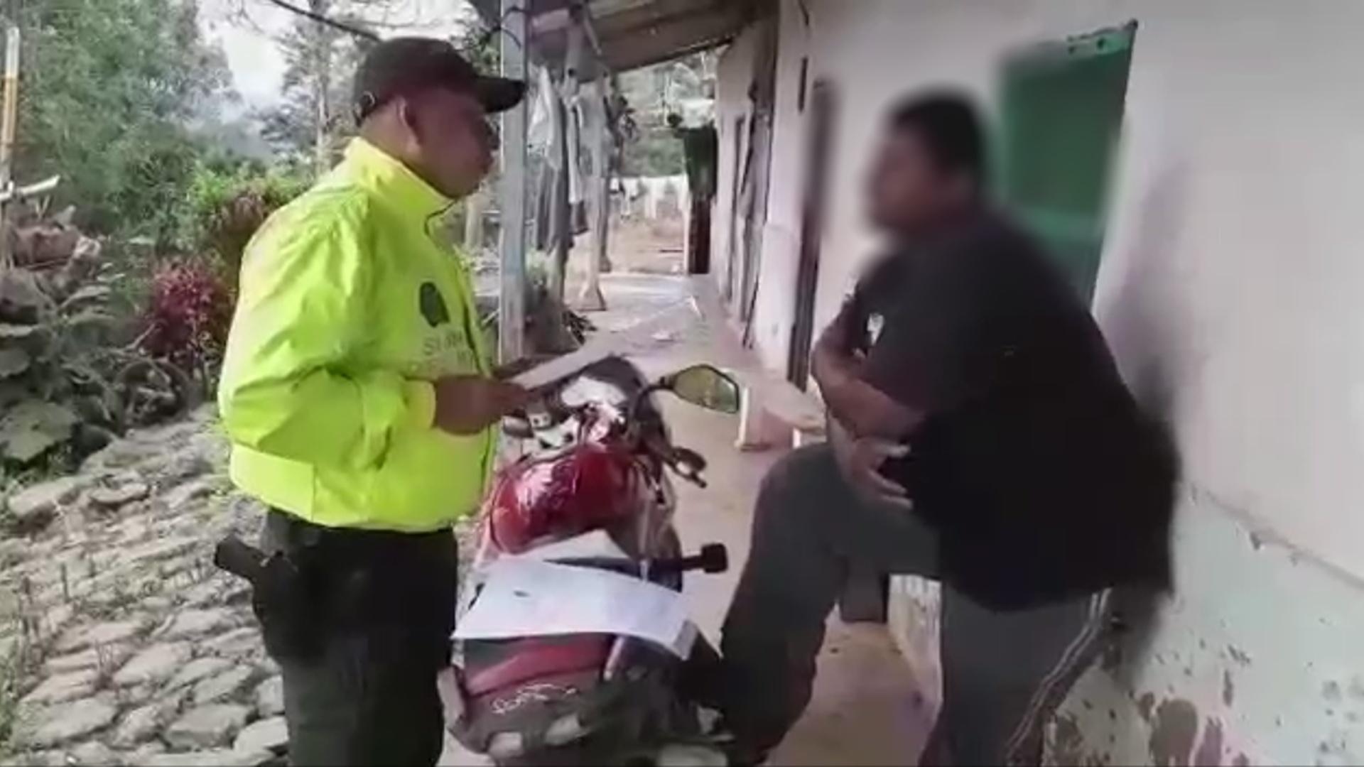  4-capturados-por-hurto-de-automotores-y-comercialización-de-autopartes-1