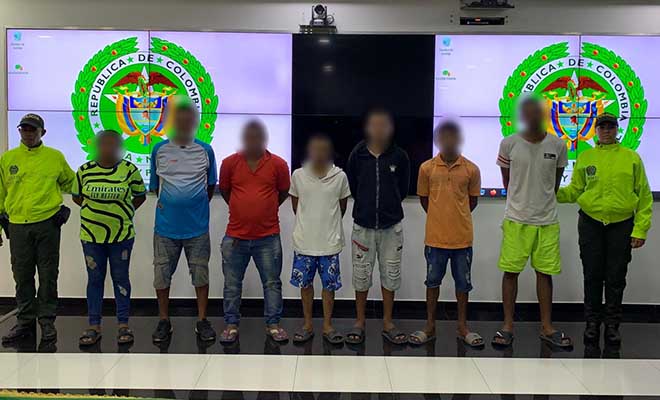 8 capturados en flagrancia por diferentes delitos. 