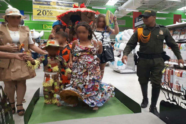 Desfile-de-disfraces-reciclables