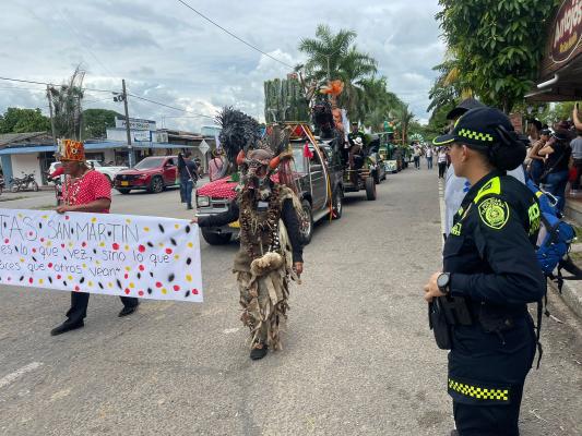 Desfile cotiza de oro