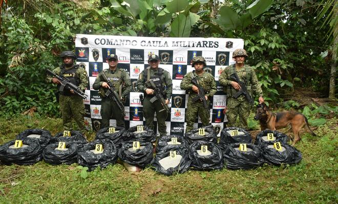 En zona rural de Tumaco la Polic&iacute;a Nacional y la Armada Nacional, incautan y destruyen mas de una tonelada de explosivos