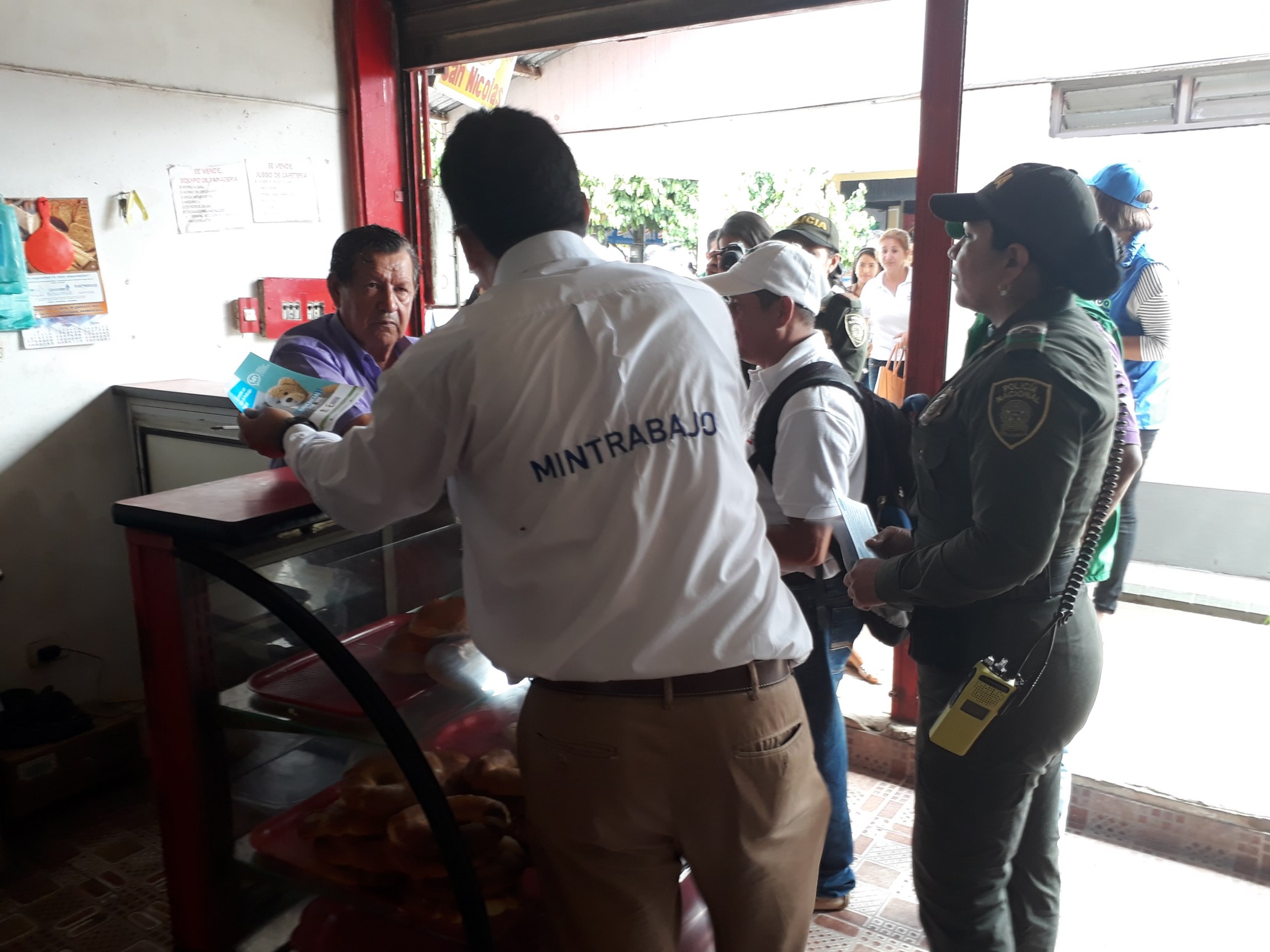 Policía Nacional realiza campaña para evitar la explotación laboral infantil 