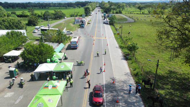 Dispositivos por parte de la Seccional de Transito y Transporte