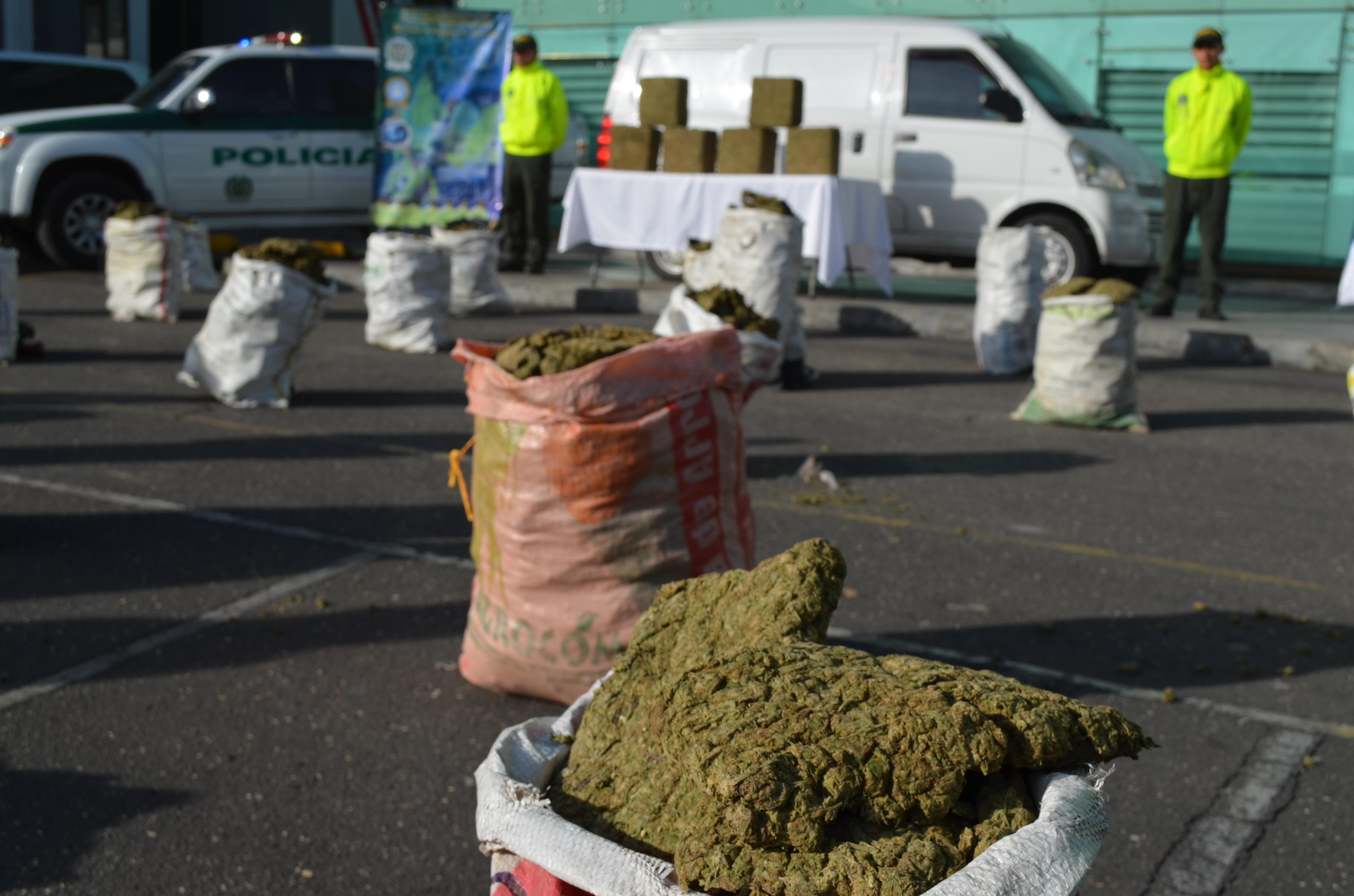 Pretendían-distribuir-la-marihuana-a-municipios-de-Cundinamarca-en-vehículo-de-servicio-público