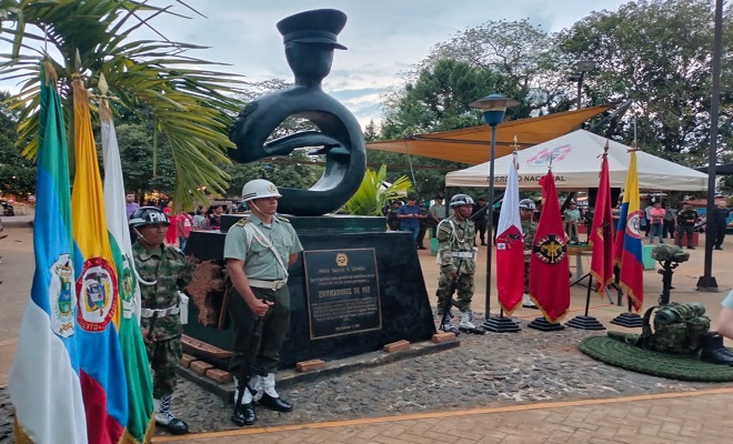Edificador de Paz con Ejército Nacional