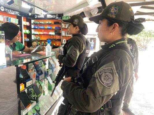 Visitamos los extablecimientos comerciales para prevenirlos de la extorsión