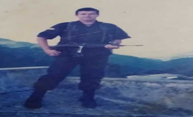 el uso del uniforme que ha identificado a esta gran institucion