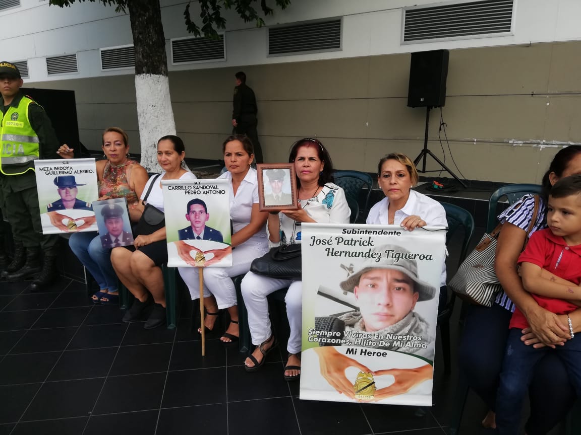 con-una-ofrenda-floral-y-una-eucaristía-conmemorativa-las-autoridades-exaltaron-la-labor-de-la-institución 