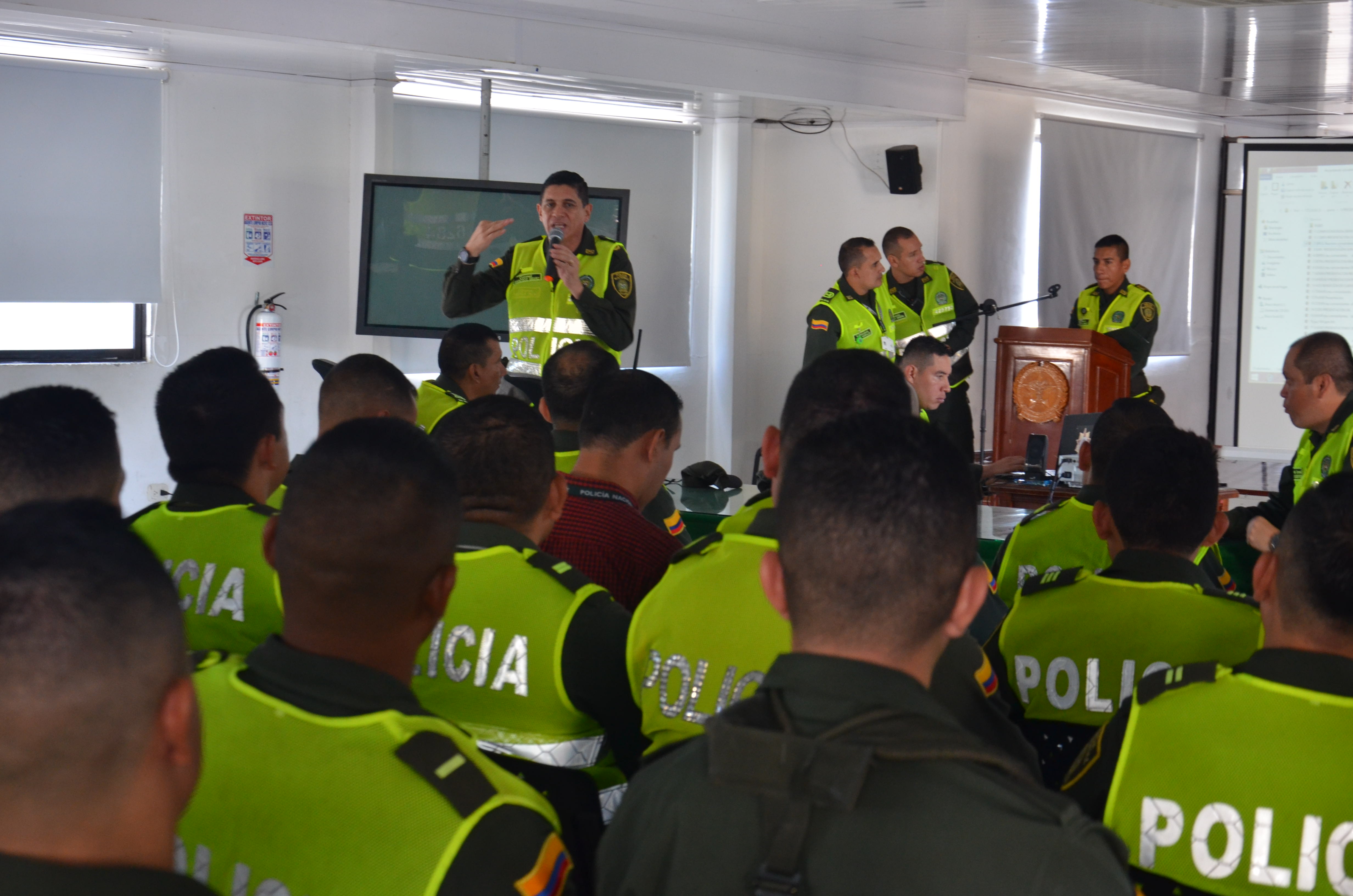 Primera junta de comandantes y distritos de Policía en Mocoa