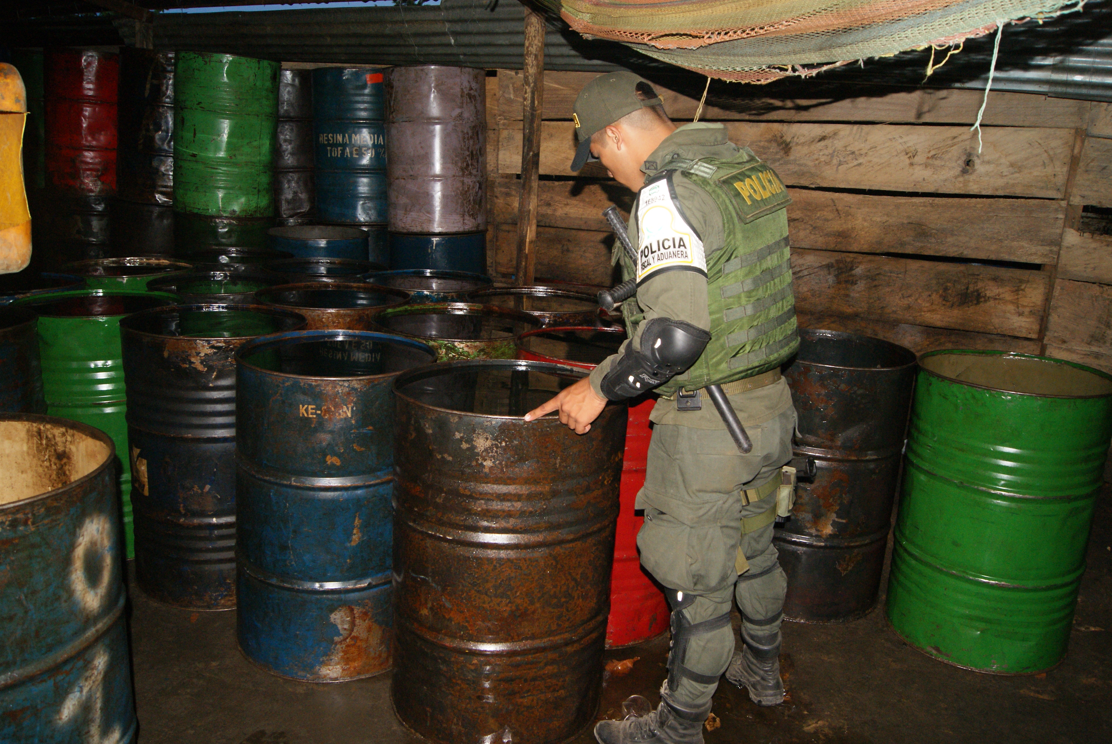 En-un-operativo-en-el-municipio-de-Puerto-Santander-fueron-incautaron-15-mil-galones-de-combustible