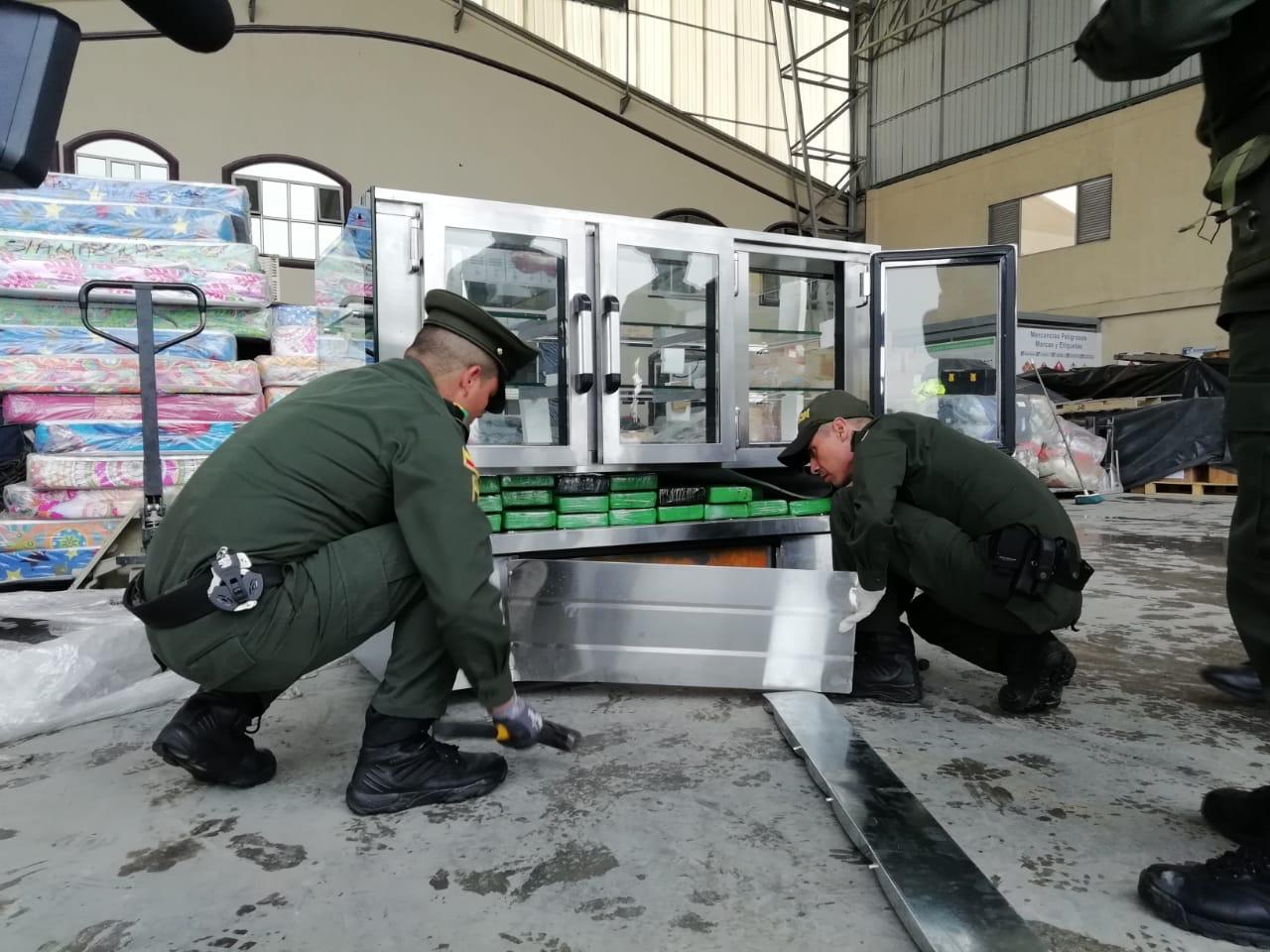 En-el-aeropuerto-internacional-el-dorado-fue-incautado-el-cargamento-más-grande-de-cocaína 