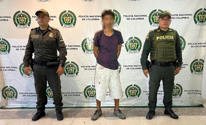 En momentos en que encendía fuego a la capa vegetal, fue capturado un hombre