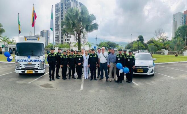 Entrega de nuevas ambulancias y vehículos 