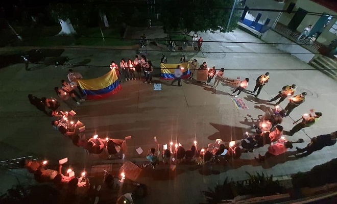 En_Santander_se_realizó_velatón_por_nuestro_país_3