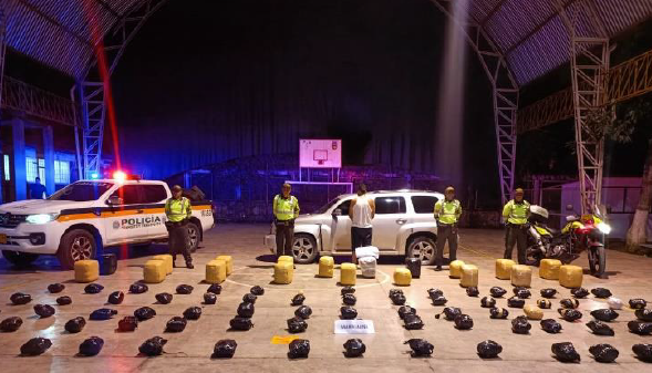 95 paquetes prensados con 187 kilos de marihuana