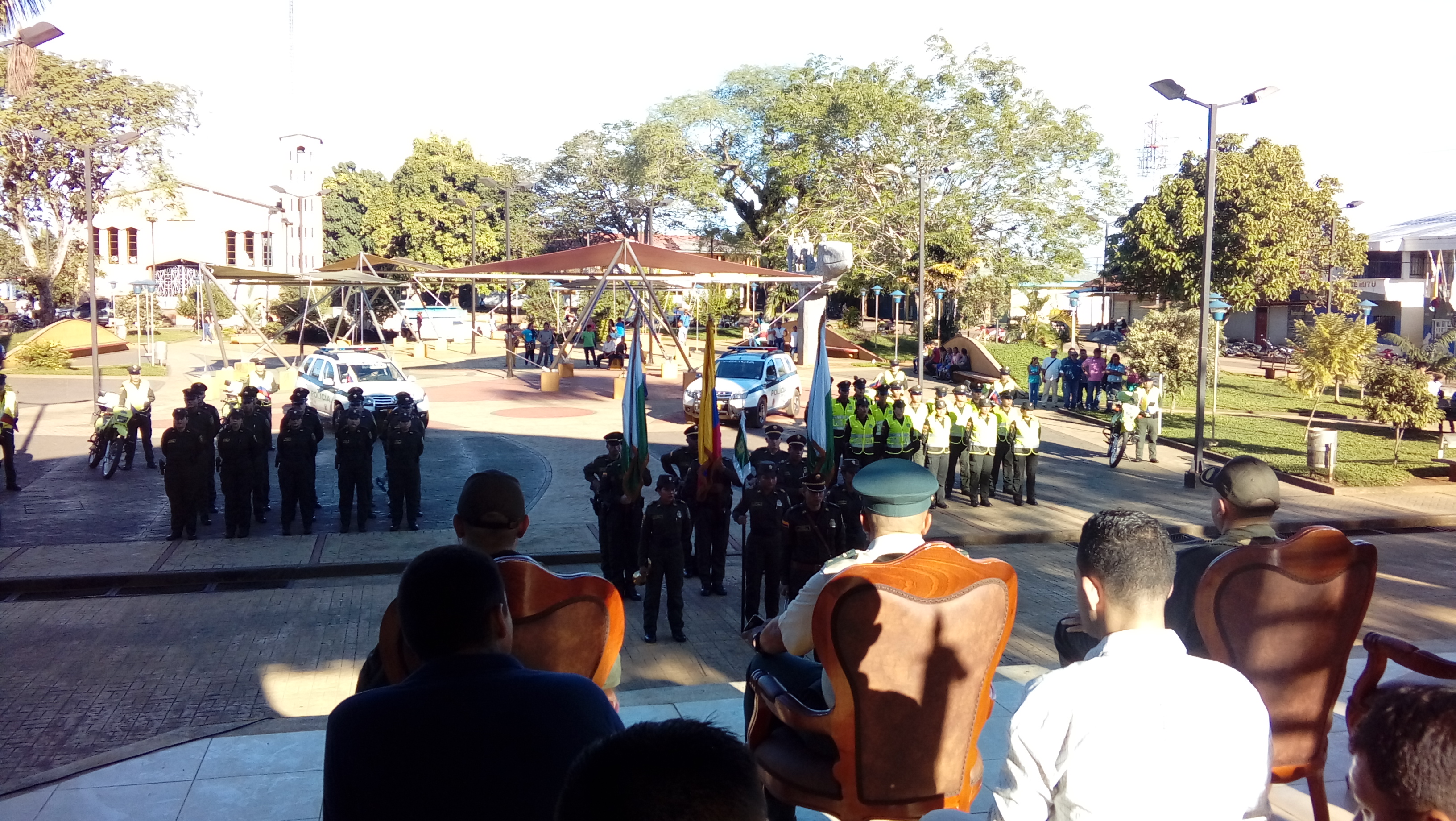 entrega de patrulleros nuevos a la comunidad mitú