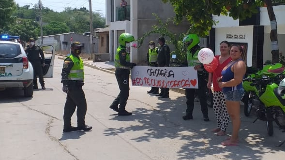 recomendaciones de convivencia-dia de la madre-policia-magdalena-plato-en casa con mama-yo te cuido mama
