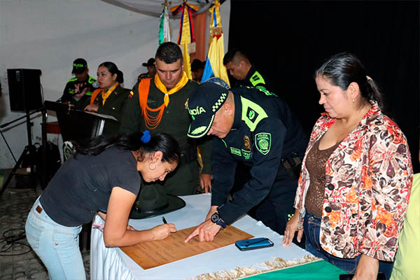 Grupo de Carabineros y Guías Caninos