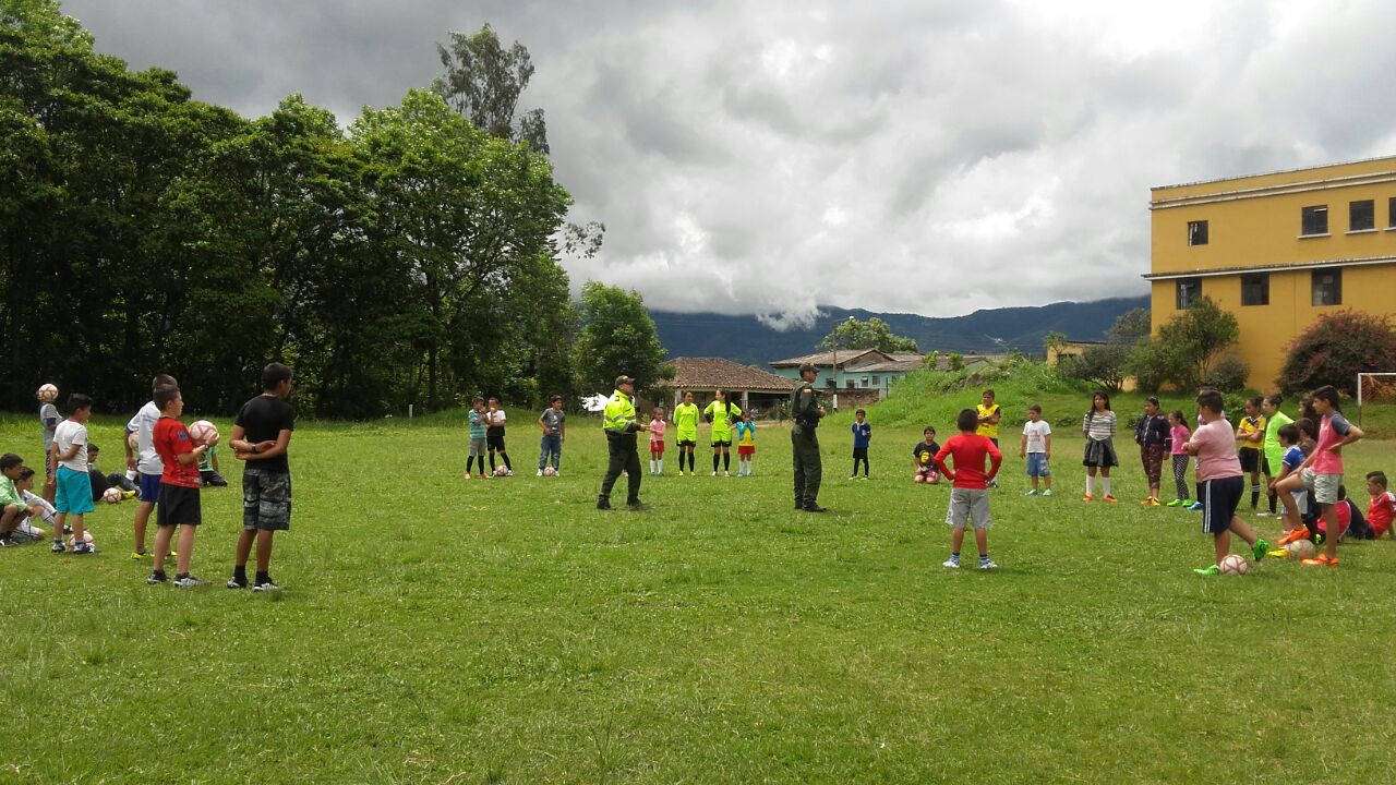 Entrenamiento escuela deportiva Pachavita