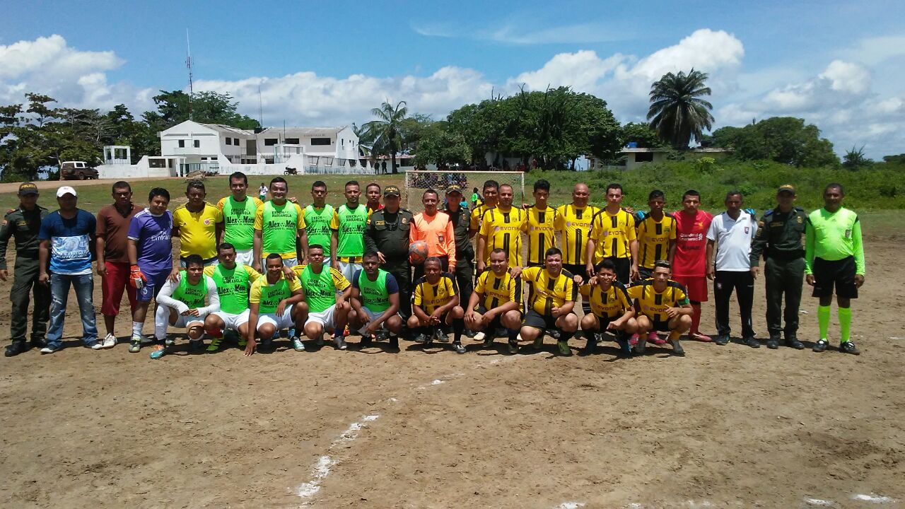 futbol-plato-actividad comunitaria-gestor de participacion ciudadana