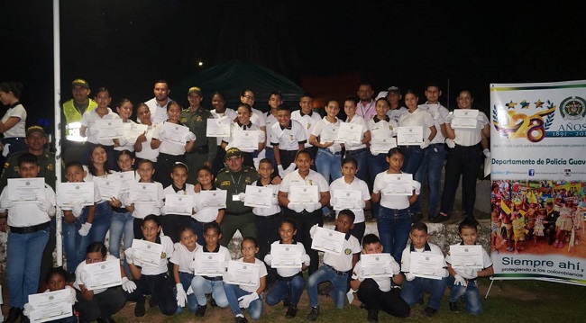 Graduamos  líderes comunitarios como promotores de seguridad y convivencia en el Guaviare